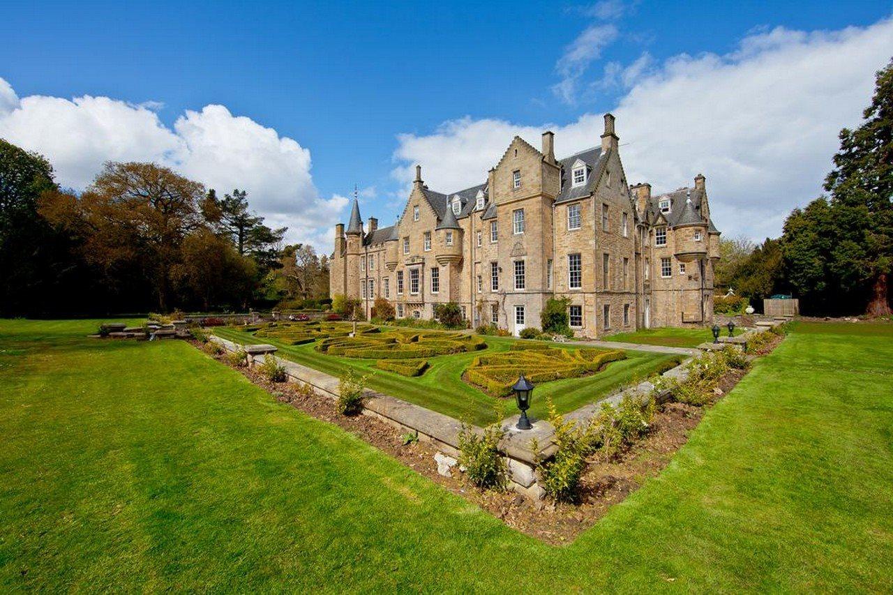 Отель Carberry Tower Mansion House And Estate Массельбург Экстерьер фото